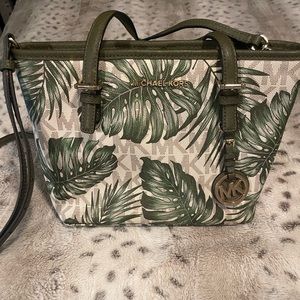 Michael Kors purse